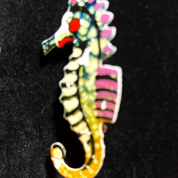 Enamel Seahorse Brooch Vintage - Picture 2 of 4